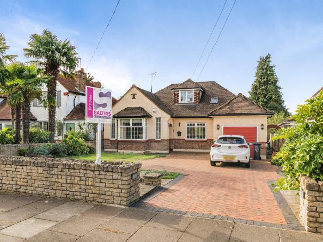 Bungalow for sale in North Watford, Watford