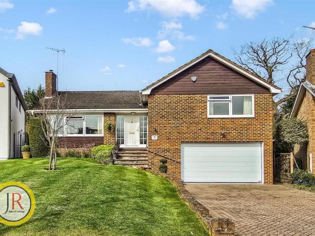 Bungalow for sale in Fretherne, Hertfordshire