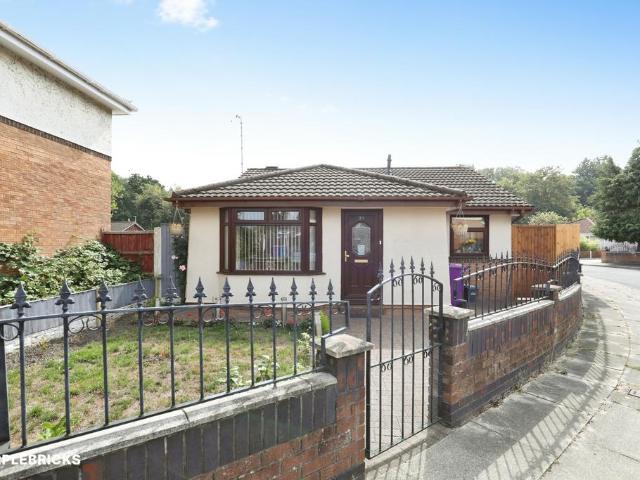 Bungalow for sale in Calderstones