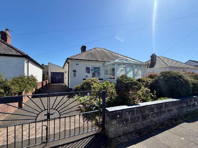 Bungalow for sale