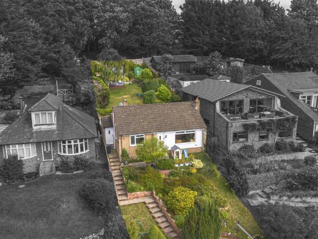 Bungalow for sale in Castlefield, Cressex