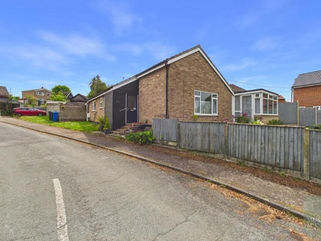 Bungalow for sale in Eastbridge, Suffolk