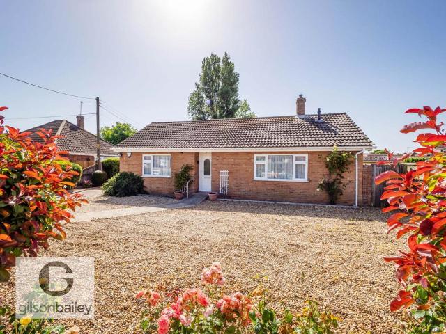 Bungalow for sale in New Rackheath, Crostwick