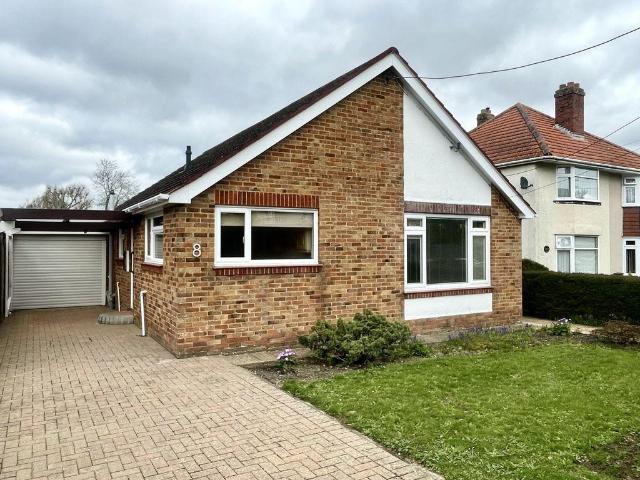 Bungalow for sale in Hedge End, Helford