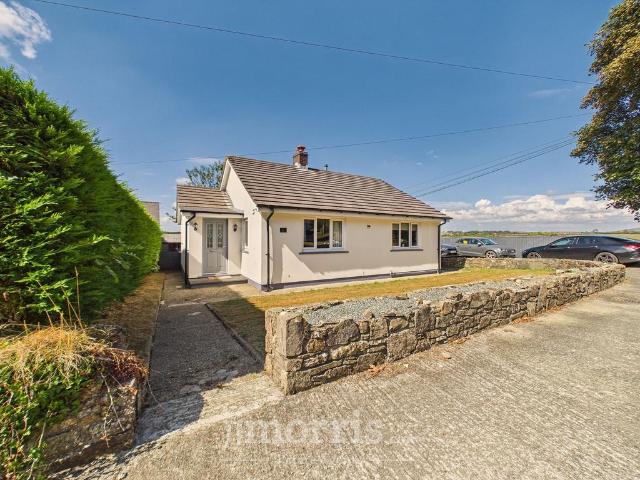 Bungalow for sale in Spittal, Wales