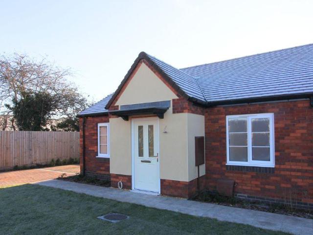 Bungalow for sale in Polesworth CP, Gun Hill