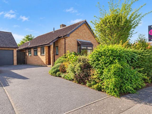 Bungalow for sale in Highcliffe and Walkford, Highcliffe-on-Sea