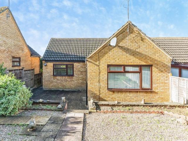 Bungalow for sale in Barton Seagrave, North Northamptonshire