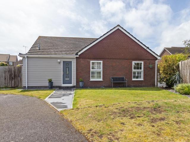 Bungalow for sale in Rose Green, Clapham
