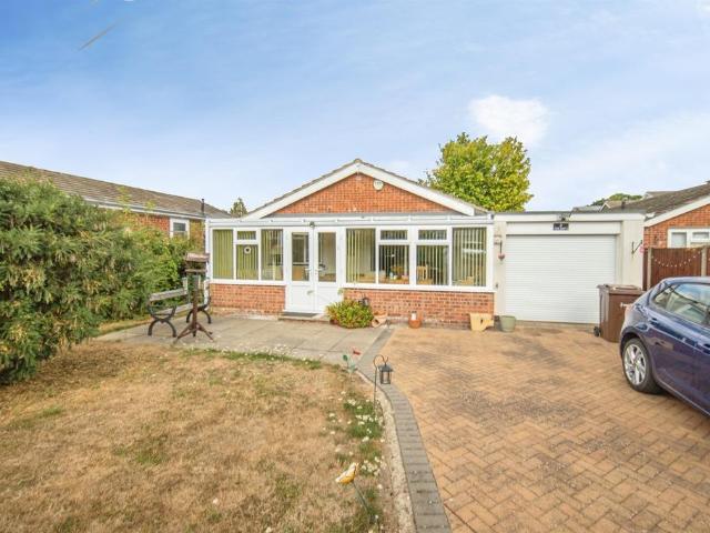 Bungalow for sale in Fordham Heath, Essex