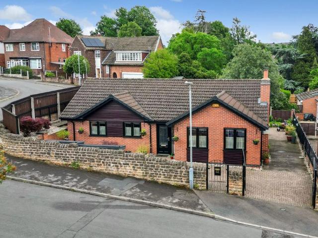 Bungalow for sale in Gedling, East Midlands