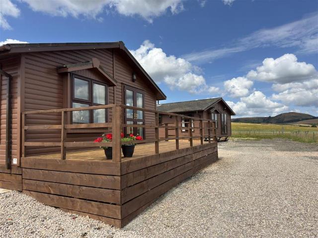 Bungalow for sale in Llangyniew, Wales