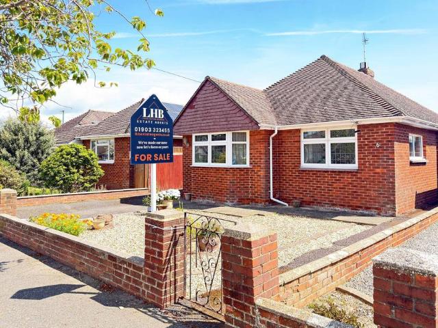 Bungalow for sale in Rustington, Clapham