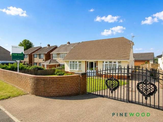 Bungalow for sale in Brackenfield, East Midlands