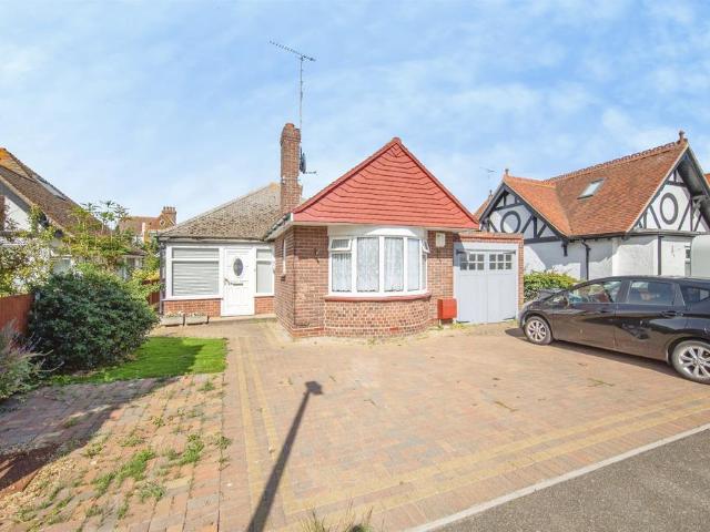 Bungalow for sale in Dale Hill, Essex