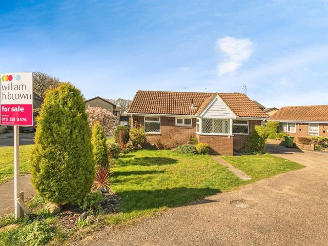 Bungalow for sale in Low Farm, West Yorkshire