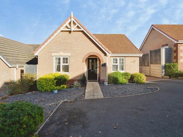 Bungalow for sale in Combs Ford, Mid Suffolk