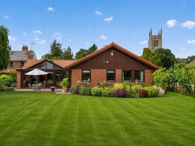 Bungalow for sale in Rippingale, South Kesteven