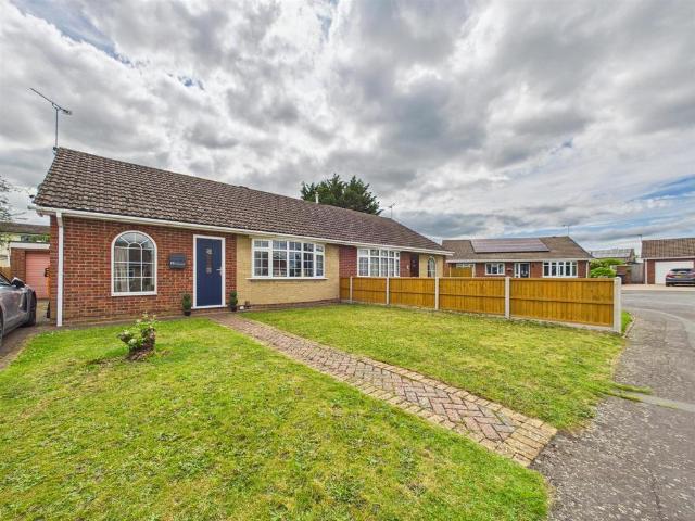 Bungalow for sale in Birchwood, Brayford
