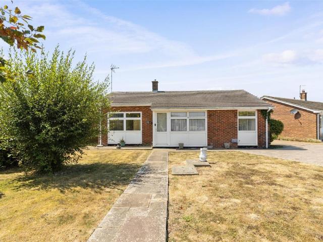 Bungalow for sale in Polegate, Wealden