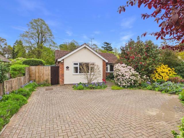 Bungalow for sale in Fordham Heath, Essex