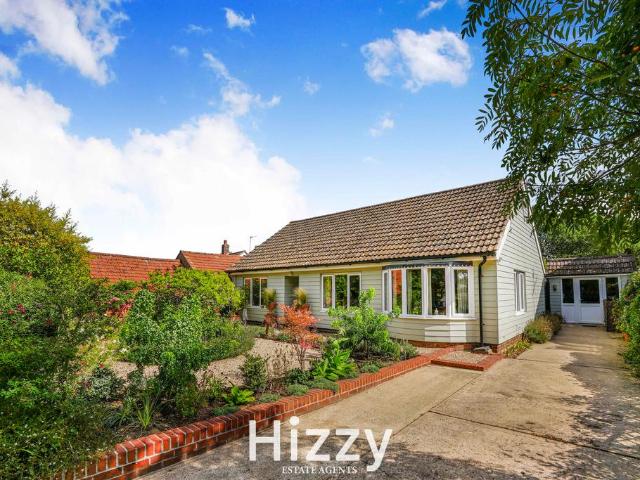 Bungalow for sale in Chelmondiston, Suffolk