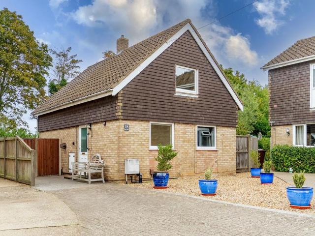 Bungalow for sale in Crostwick, Norfolk