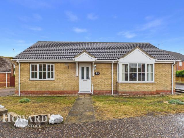 Bungalow for sale in Eastbridge, Suffolk