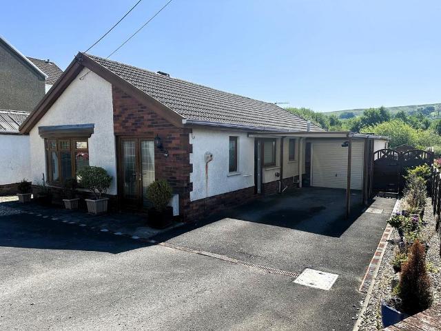 Bungalow for sale in Ystradgynlais, Ynys Uchaf