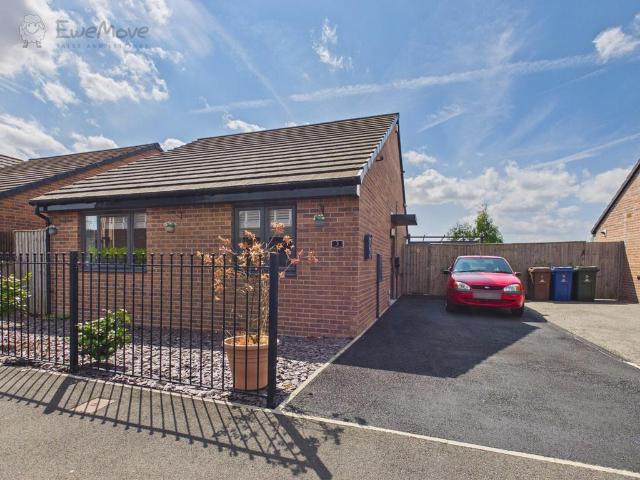 Bungalow for sale in Thurnscoe, South Yorkshire