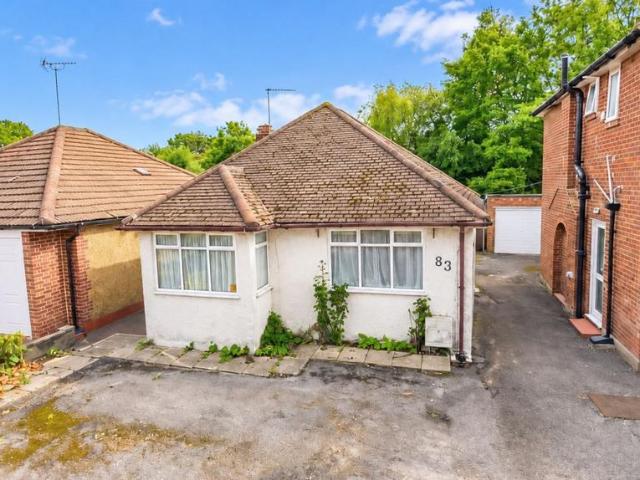 Bungalow for sale in Cranborne, Hertsmere