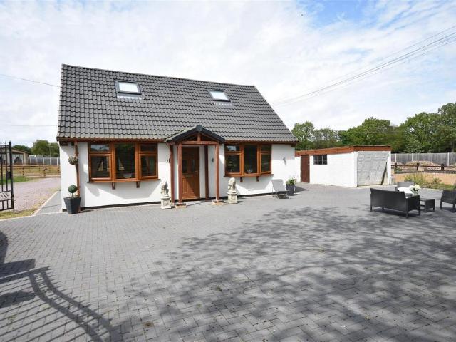 Bungalow for sale in Girton, Alverton