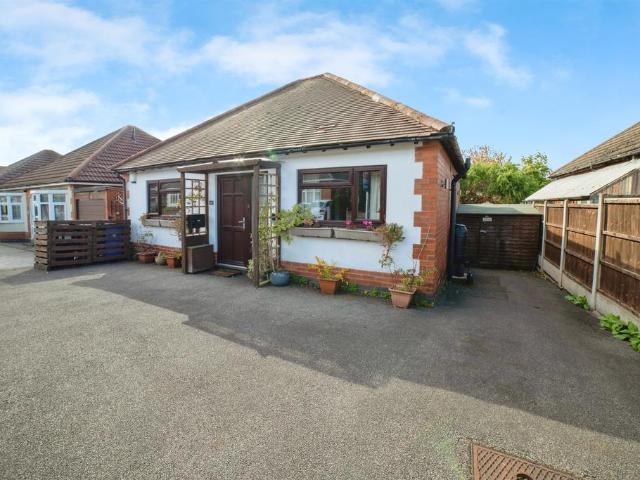 Bungalow for sale in Allestree, East Midlands