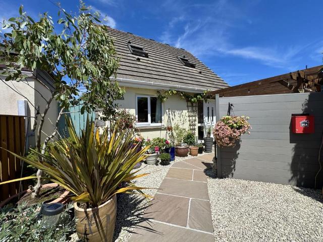 Bungalow for sale in Illogan Highway, Cornwall