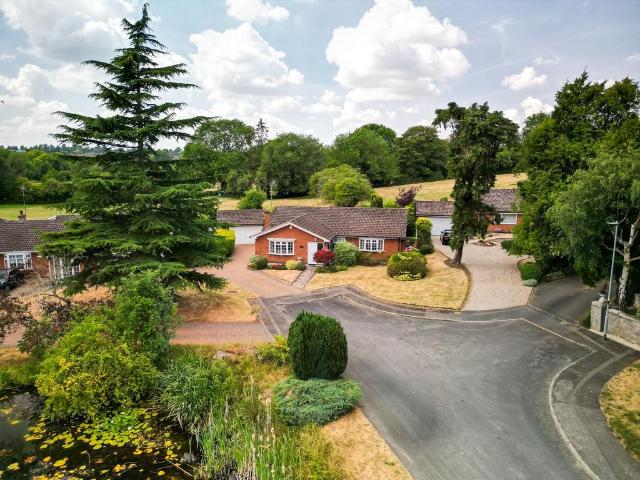 Bungalow for sale in Stanford On Avon, Leicestershire