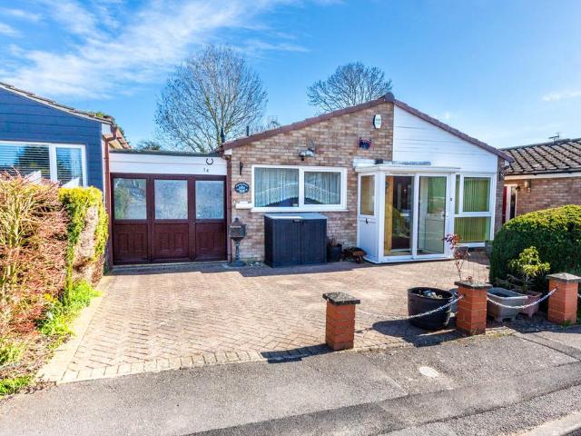 Bungalow for sale in Rushden