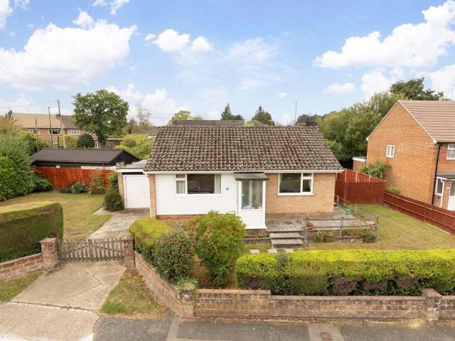 Bungalow for sale in Three Bridges, Glynde