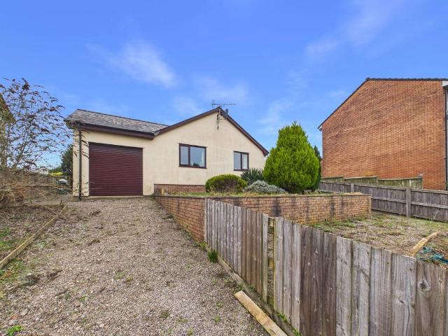 Bungalow for sale in Bromsberrow Heath, Gloucestershire