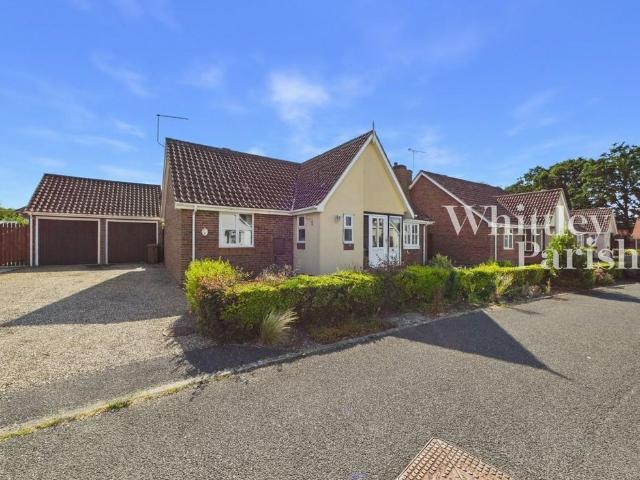 Bungalow for sale in Bedingfield, Suffolk