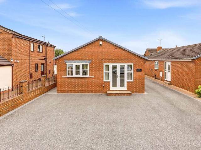 Bungalow for sale in South Elmsall, West Yorkshire