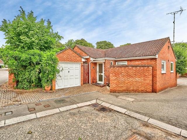 Bungalow for sale in Pleasant Valley, Duton Hill