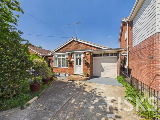 Bungalow for sale in Canvey Island