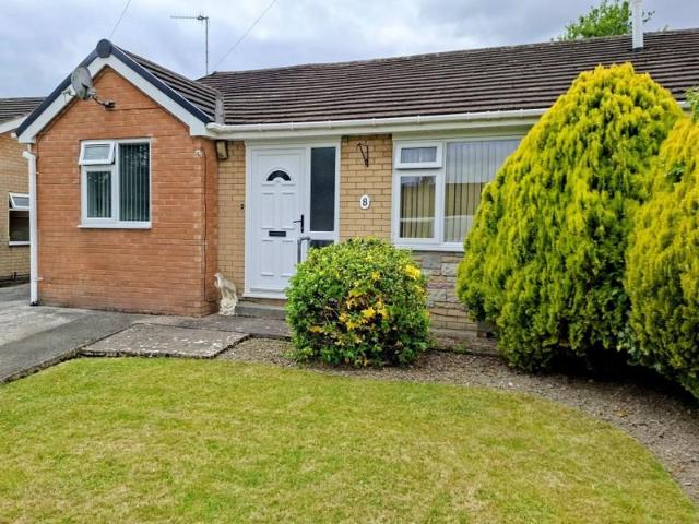 Bungalow for sale in Guilsfield