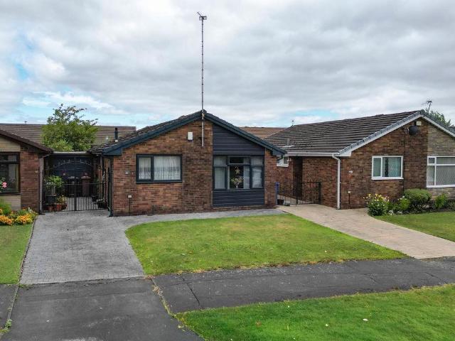 Bungalow for sale in Burnedge, Greater Manchester