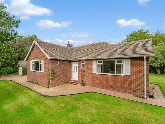 Bungalow for sale in Woodford Green, Greater Manchester