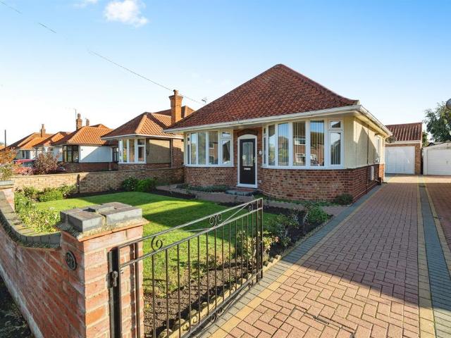 Bungalow for sale in Stokesby, Norfolk