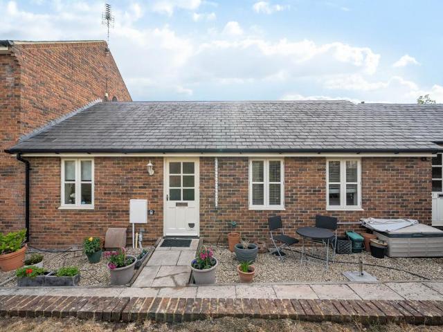 Bungalow for sale in Montpellier, Golden Valley