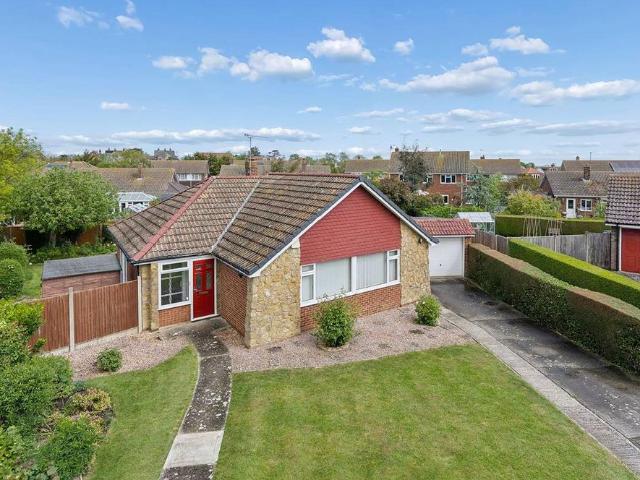 Bungalow for sale in The Bridge, Kent