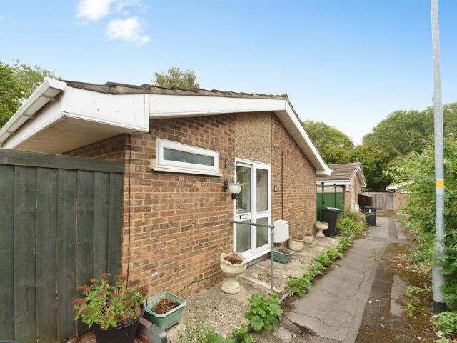 Bungalow for sale in Liden, Swindon
