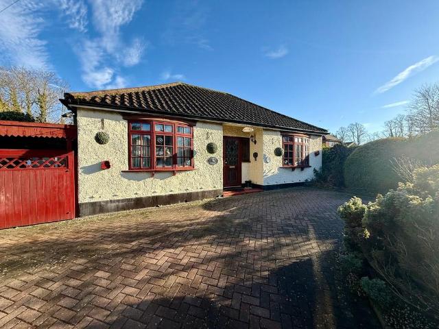 Bungalow for sale in Hitchin, North Hertfordshire